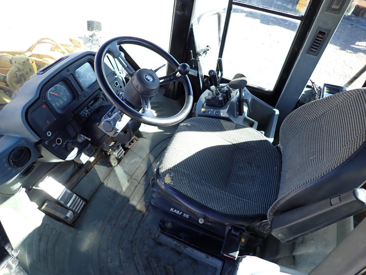 ./imagenes/INVOICE/2019/16279/CARGADOR FRONTAL CAT_950G (30).JPG